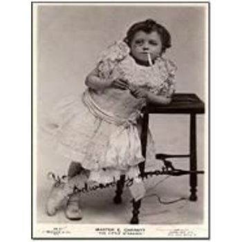 Posters For Room Aesthetic Vintage Black And White Photo Girl Smoking Posters For Bedroom Canvas Wall Art Wall Paintings For Bedroom Room Decor Home Decor Gifts 24x32inch60x80cm