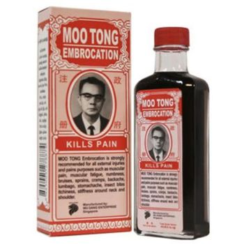 Moo Tong Embrocation Pain Relief Oil For All Aches Pain 30ml
