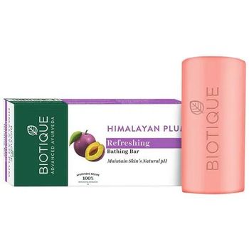 Biotique Himalaya Plum Refreshing Bathing Bar 150g