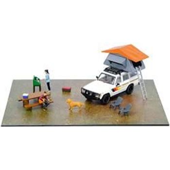 Inno Models Toyota Land Cruiser FJ60 w/Auto Camp Diorama Figure Diecast Car