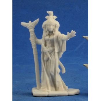 Reaper Miniatures Alahazra Iconic Oracle