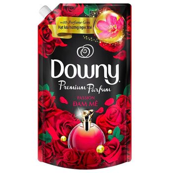 Downy Parfume Collection Fabric Conditioner Refill Passion 1.35l