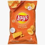 Lay's Cheddar & Sour Cream 170g