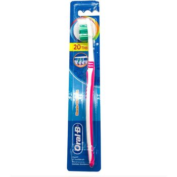 Oral-B Toothbrush Classic Ultra Clean Soft