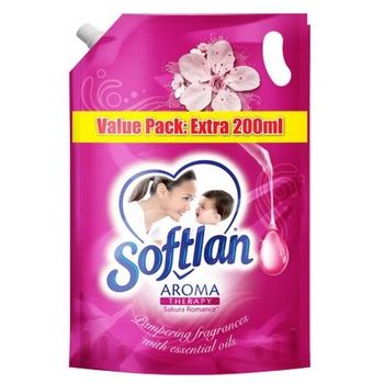 Softlan Fabric Softener Aromatherapy Sakura Romance Refill 1.5l