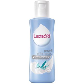 Lactacyd Feminine Wash Pearl Intimate 150ml