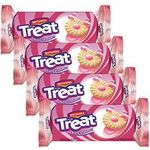 Britannia Treat Buzzy Strawberry Biscuits Sandwich 120g