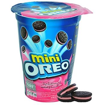 Oreo Mini Strawberry Flavoured Cream Pouch 67g